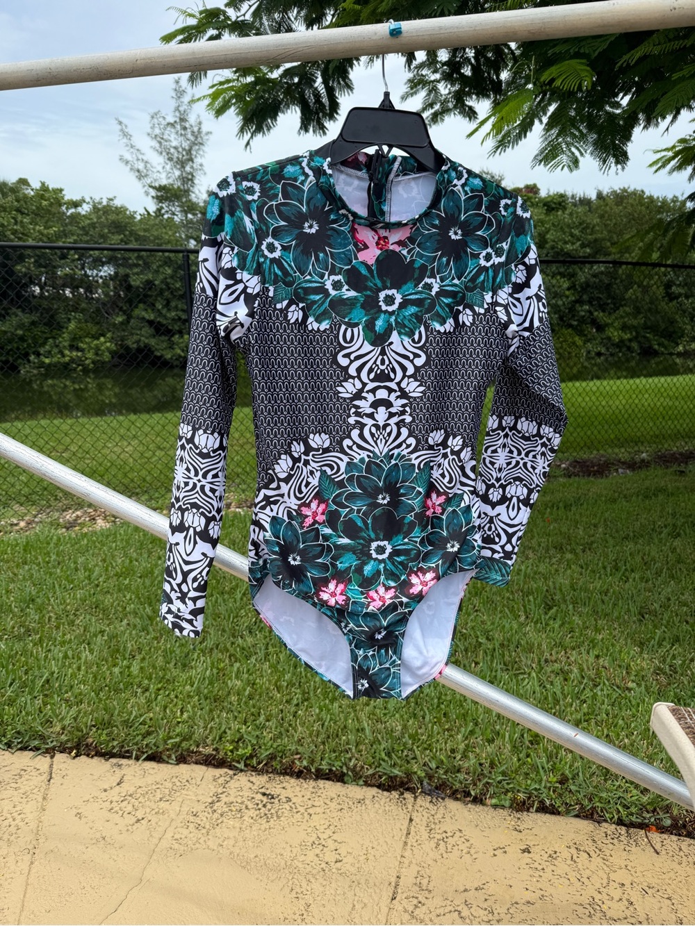 Floral Long-Sleeve Women's Swim  Top in Teal & Black, worn once !